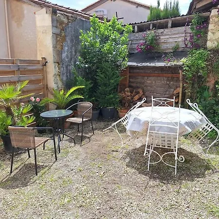 Ruelle Maison Ancienne Apartment